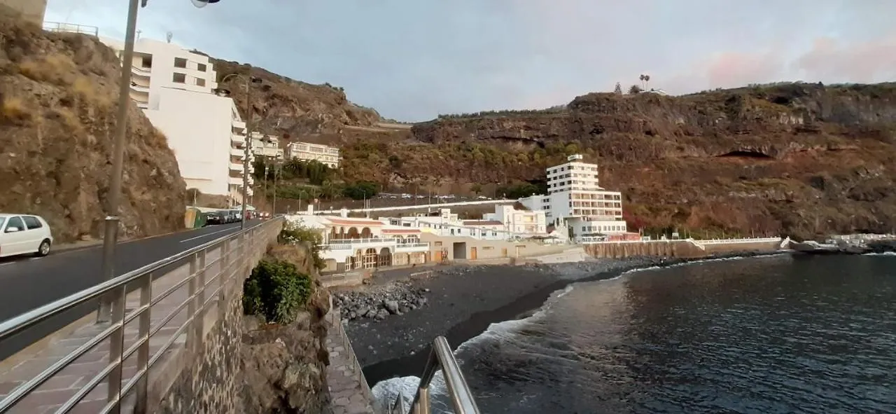 Sea Loft With A Huge Bed Apartment Icod De Los Vinos 0*,  Spain